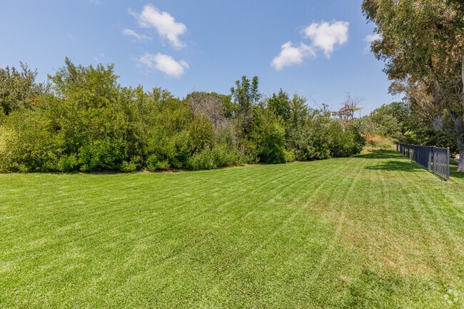 Dog Park-7 - Gramercy Apartments