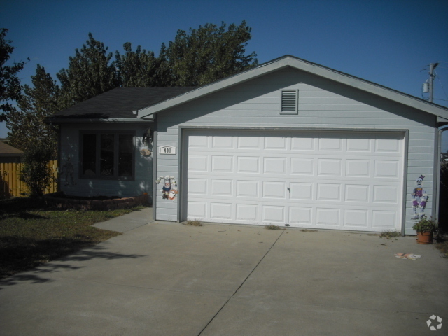 Building Photo - Close to Fort Riley Rental
