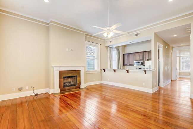 Photo - 109 E Oglethorpe Ave Townhome