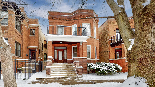 Building Photo - 4519 N Artesian Ave Rental