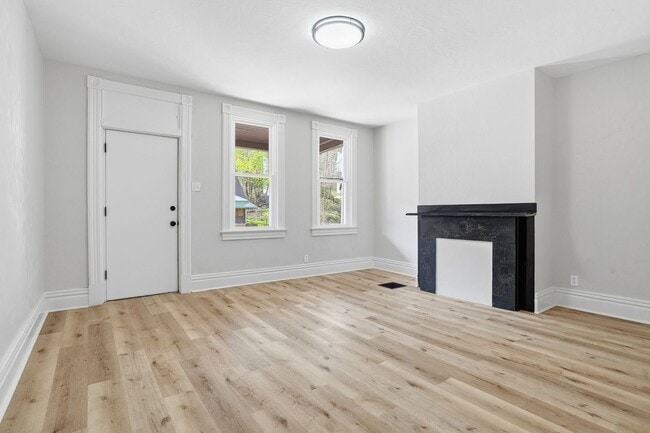 Photo - 3 bed 1 bath - completely updated, great location, central air, laundry