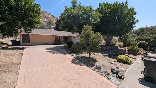 Photo - Single Level home near UCR available for Rent