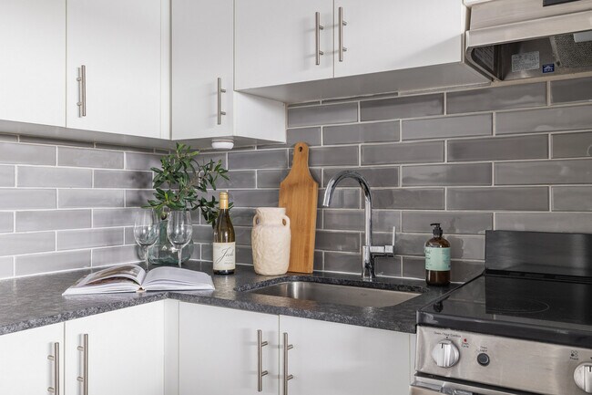 Photo - 324 Cambridge