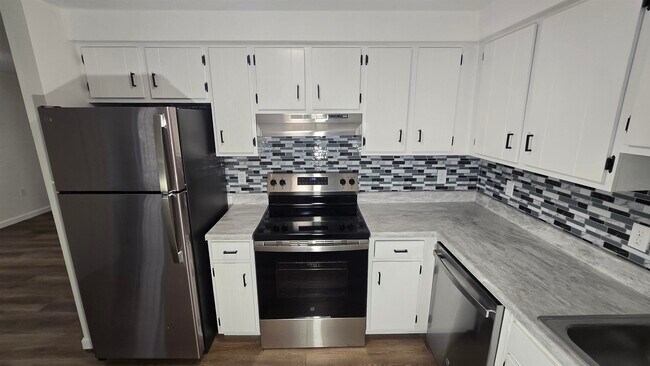Photo - 85 E Ridge Rd Unit A