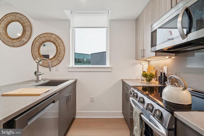 Photo - 2000 Dreer St Unidad 606