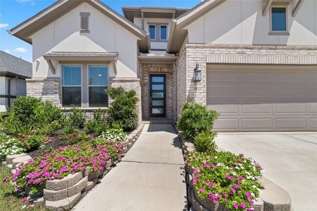 2822 Sunrise Pepper Ln