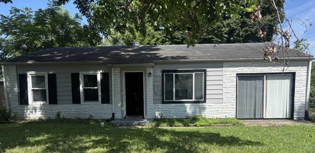 Building Photo - 513 St Barbara Ln