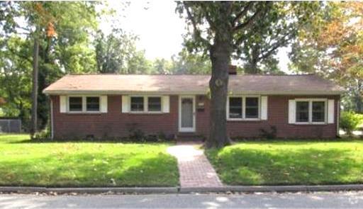 Building Photo - Cute and Cozy Ranch Rental