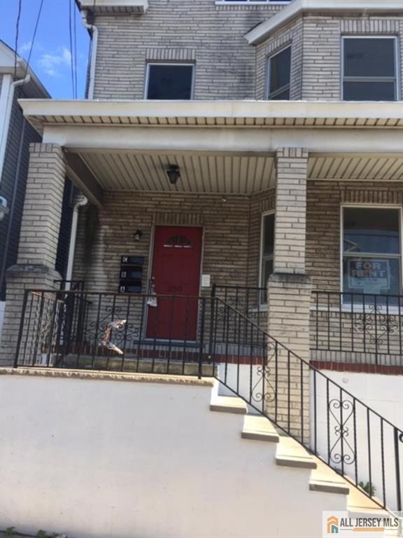 Building Photo - 250 Somerset St