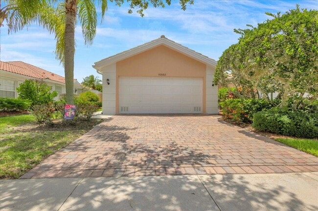Photo - 10882 SW Dardanelle Dr