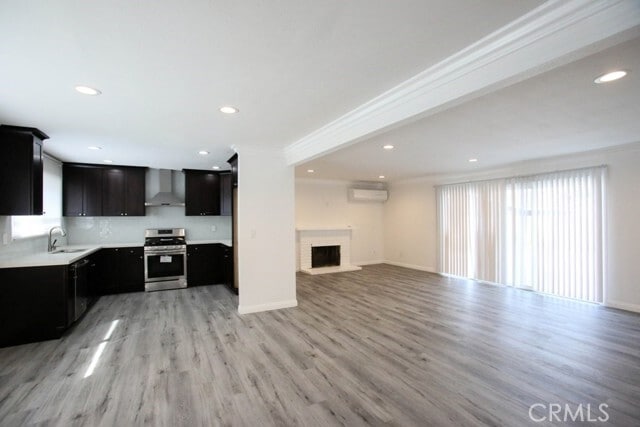 Photo - 15952 Standish Ln