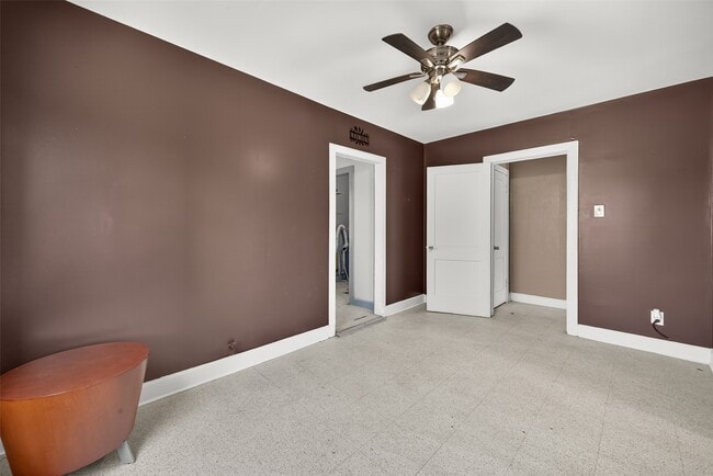 Building Photo - 7111 Myrtle St