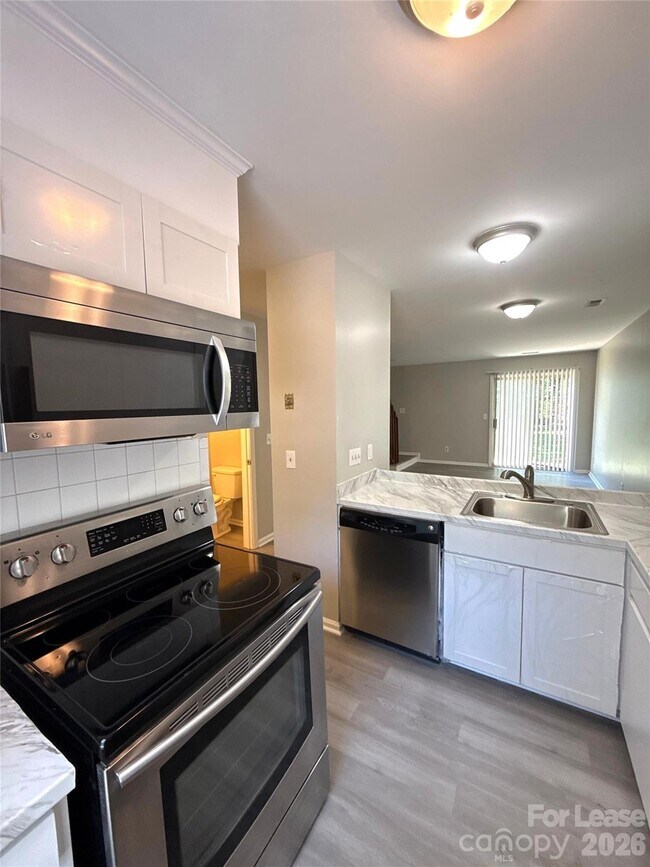 Photo - 4042 Briarhill Dr
