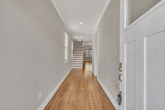 Photo - 4 BR with amenities in The Nations~