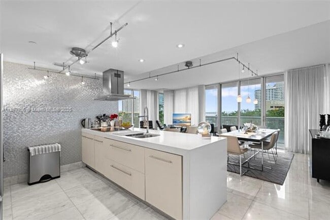 Photo - 495 Brickell Ave Unit 495 Brickell Ave  501