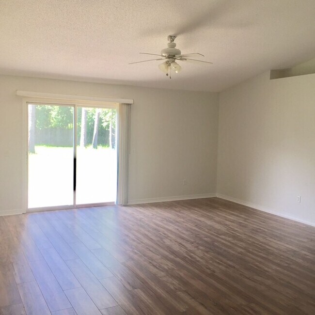 Photo - 4266 Lancaster Dr