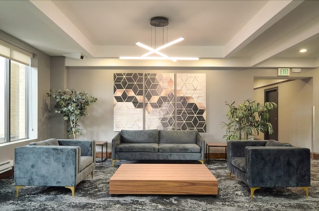 Photo - The Parkway Apartments