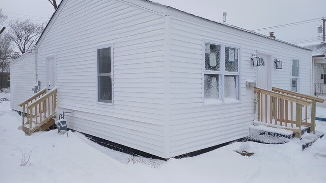 Photo - 2128 Vermont St