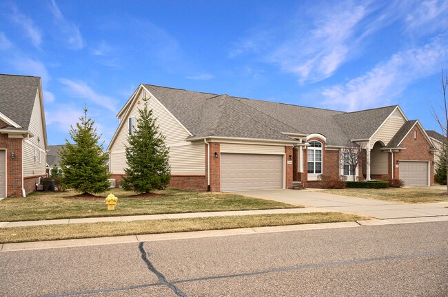 Photo - 21868 Kensett Dr
