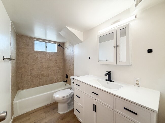 Photo - 1333 E 4170 S