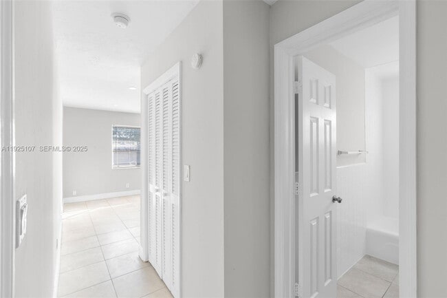 Photo - 4021 N Andrews Ave Unit 3