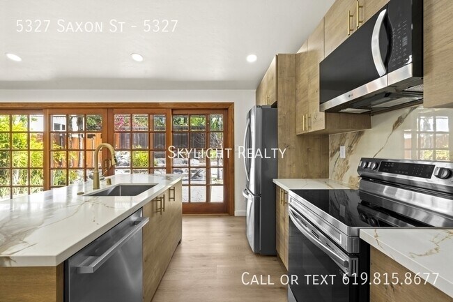 5327 Saxon St