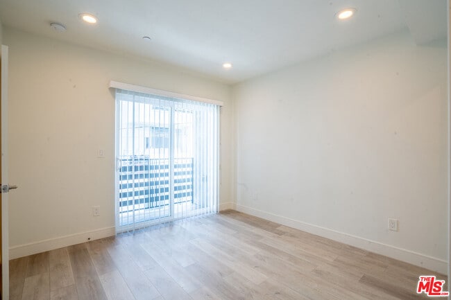 Photo - 608 N Gramercy Pl