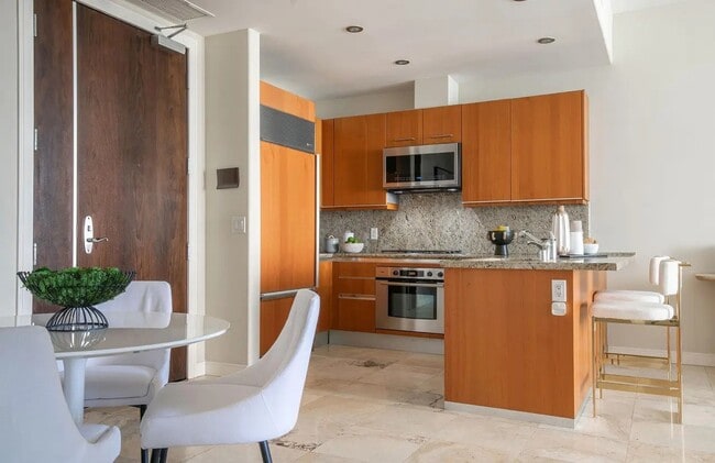 Photo - 550 Front St Unit 302