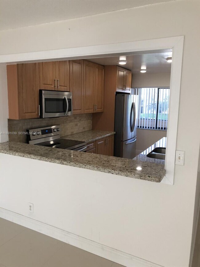 Photo - 151 Lakeview Dr Unit 201