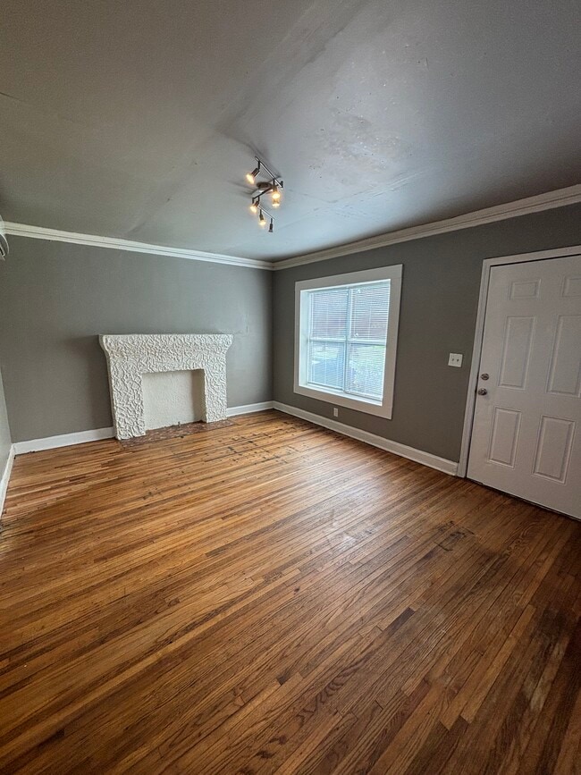 Photo - 807 N Columbia Pl