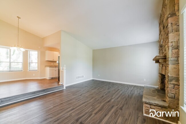 Photo - 8801 Churchill Pl