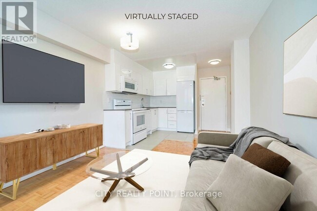 Photo - 1500 Bathurst St Unit 807