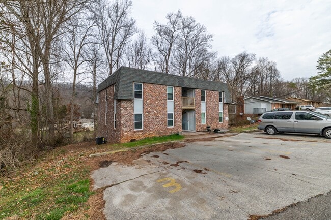 Photo - 2817 Colt Dr NE