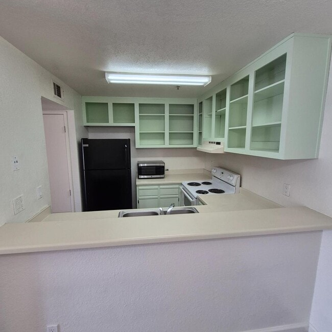 Photo - Affordable 1 bedroom 1 bath condo near the American River and CSUS