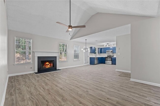 Photo - 2921 Ward Lake Way