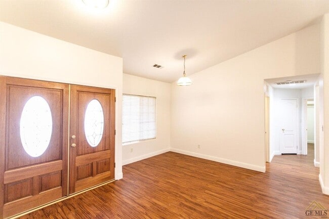 Photo - Charming 4 Bedroom Home in Southwest!