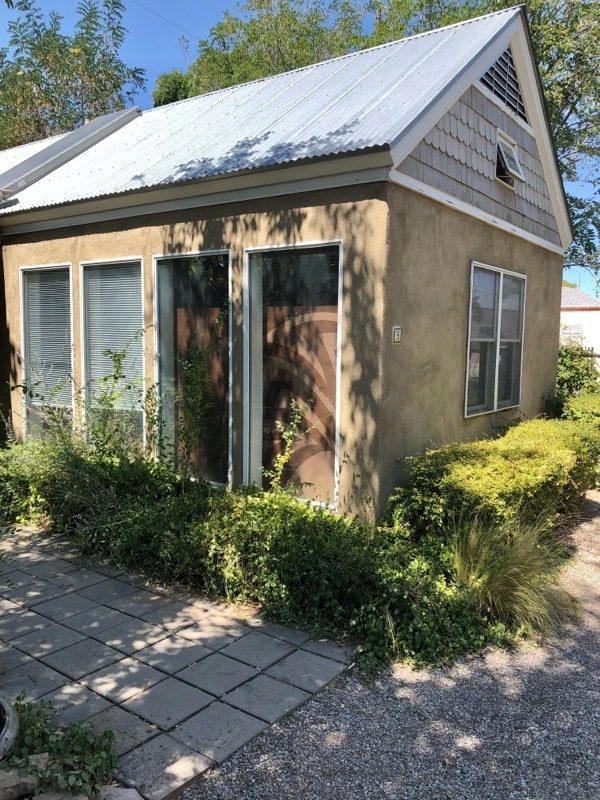 Photo - 718 Mountain Rd NW Unit B