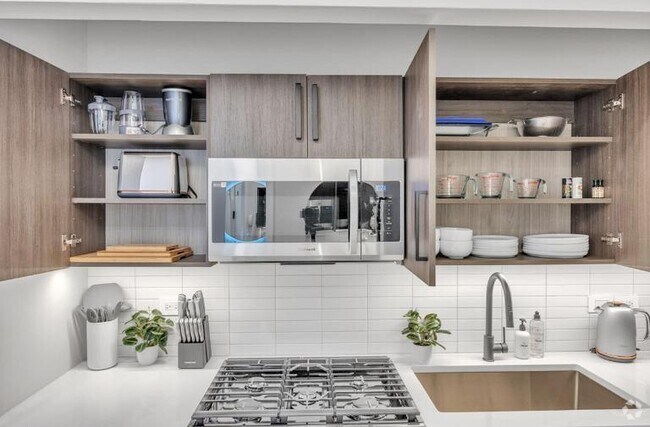 Building Photo - 2 bedroom in New York NY 10005 Unit 2024 Rental