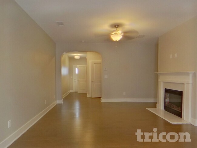 Photo - 153 Auburn Gate Ln