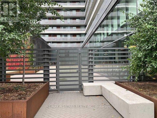 Photo - 160 Flemington Rd Unité 802