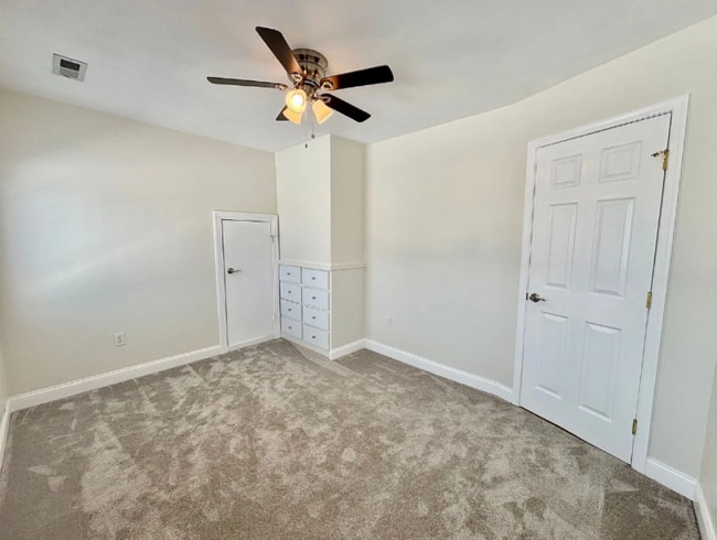 Building Photo - 259 W Ocean View Ave Rental