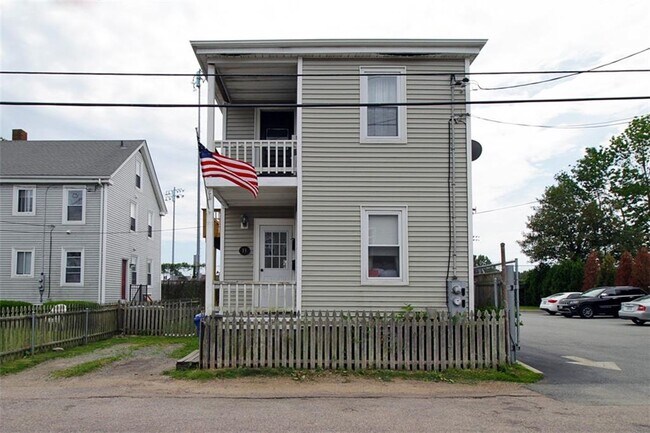 Photo - 11 Merton Rd Apartment Unit A