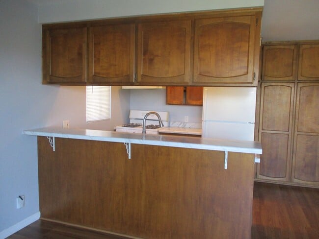Photo - Desirable & Spacious Pt Loma Fully Updated 1 BDR 1 BA Apartment Unidad 14