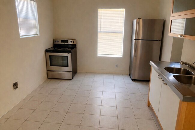 Photo - 602 Cordell St