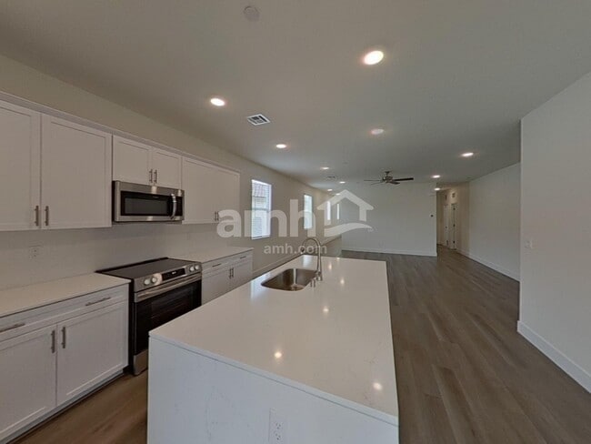 Photo - 509 Sacred Lotus Pl