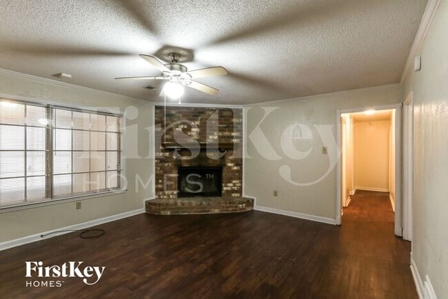 Photo - 6347 Scarletcrest Ln