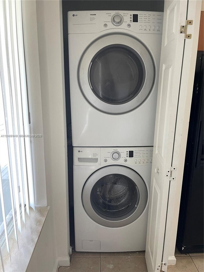 Photo - 2833 SW 82nd Ave