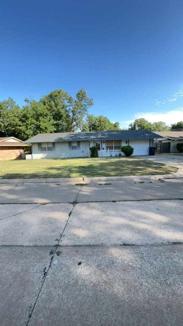 Building Photo - 1810 Pawnee St Rental