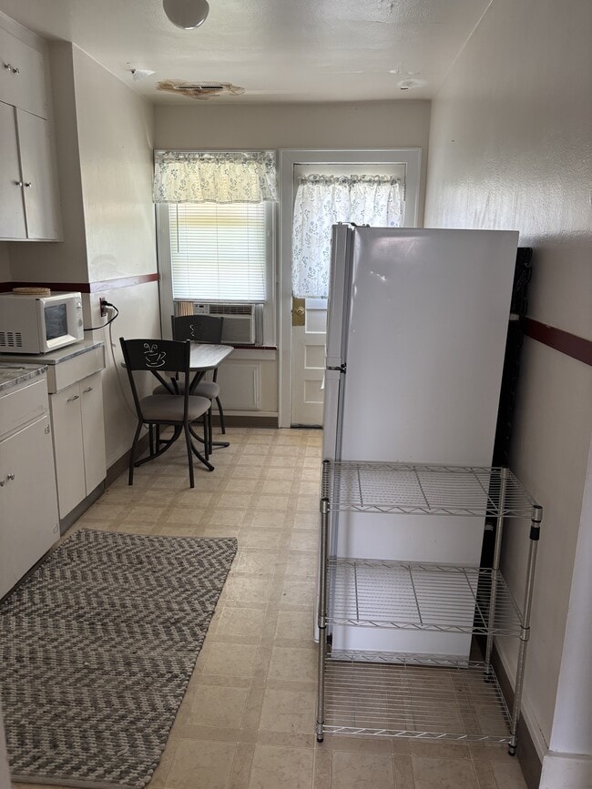 309 9th St Unit 1