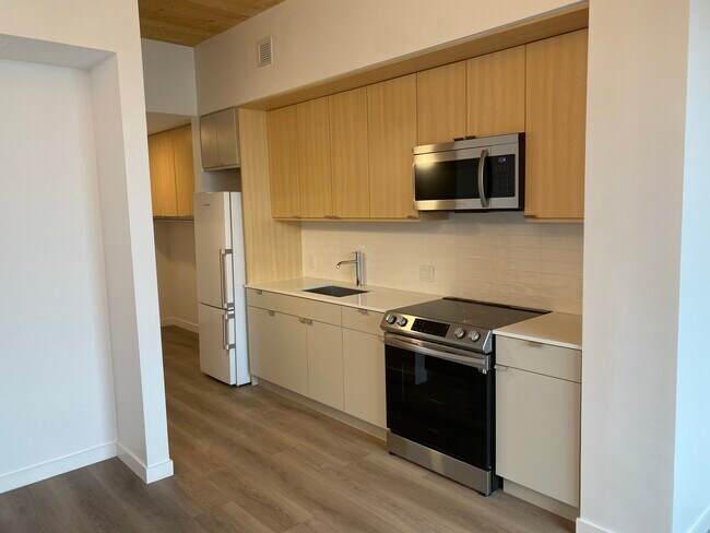 Building Photo - 168 Broadway Unit 154-507 Rental